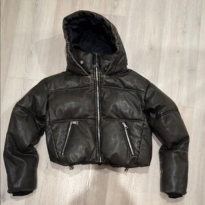Zara Black Puffer Jacket with Hood and Cropped Design